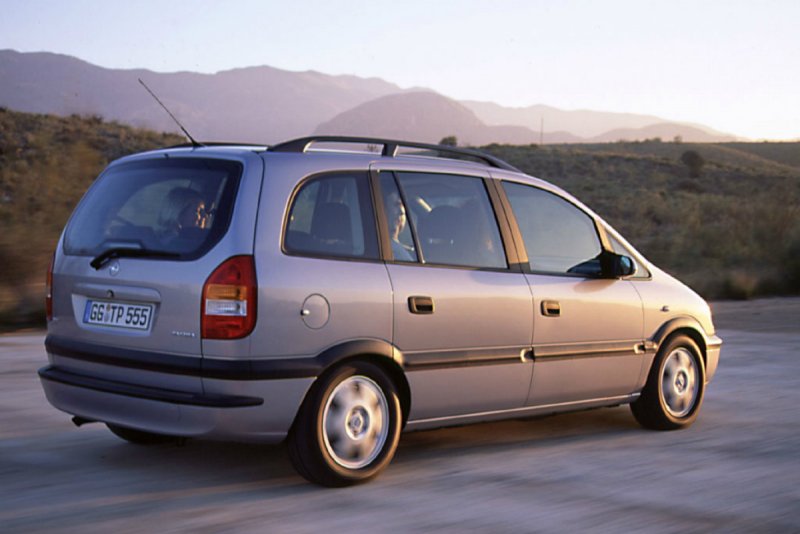 Opel Zafira OPC 2003