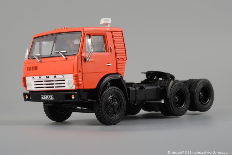 КАМАЗ 54112 седельный