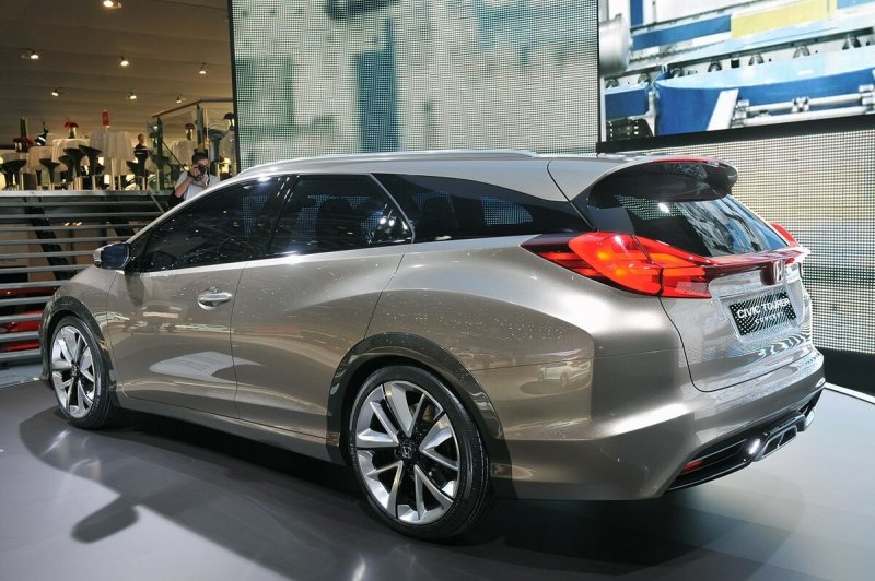 Honda Civic Tourer 2013