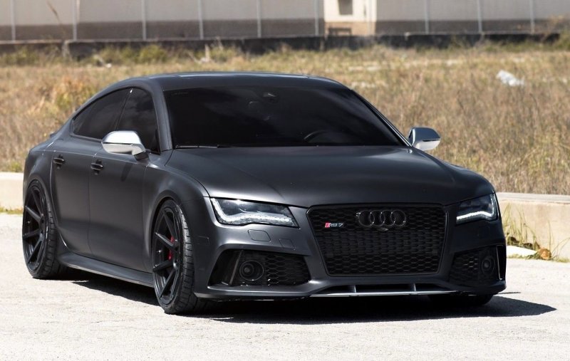 Audi rs7 черная