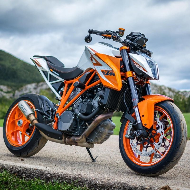 Мотоцикл KTM Duke
