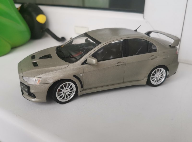 Моделька Lancer 9 Wagon