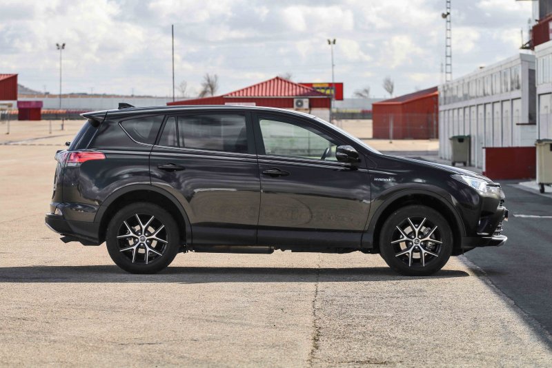 Toyota rav4 r18