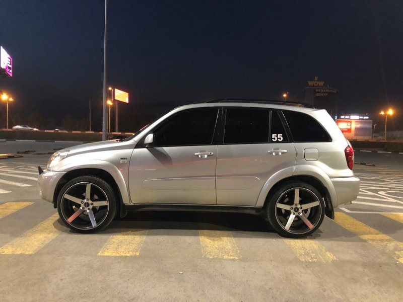 Toyota rav4 r19 2011