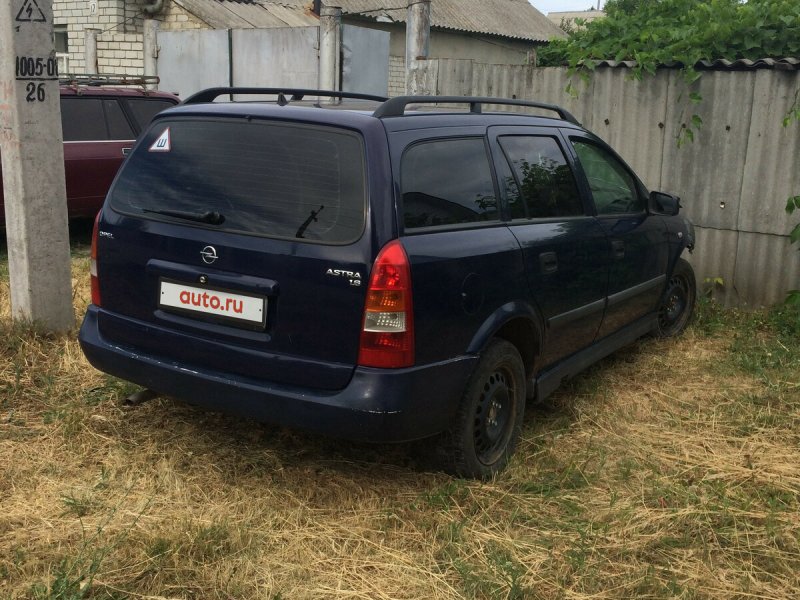 Opel Astra h Caravan r18