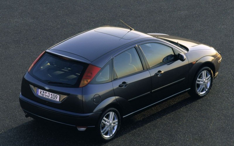 Ford Focus хэтчбек 2001