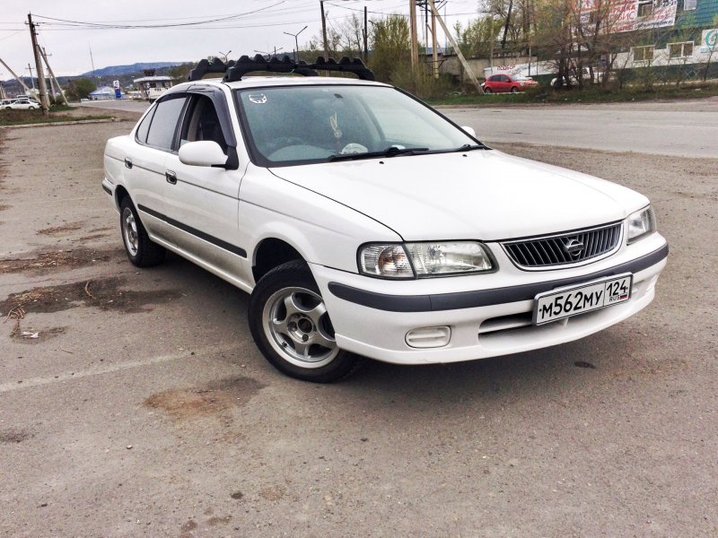 Nissan Sunny b15 белый