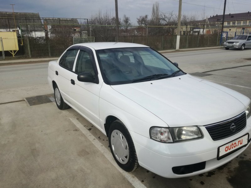 Nissan Sunny b15 2001