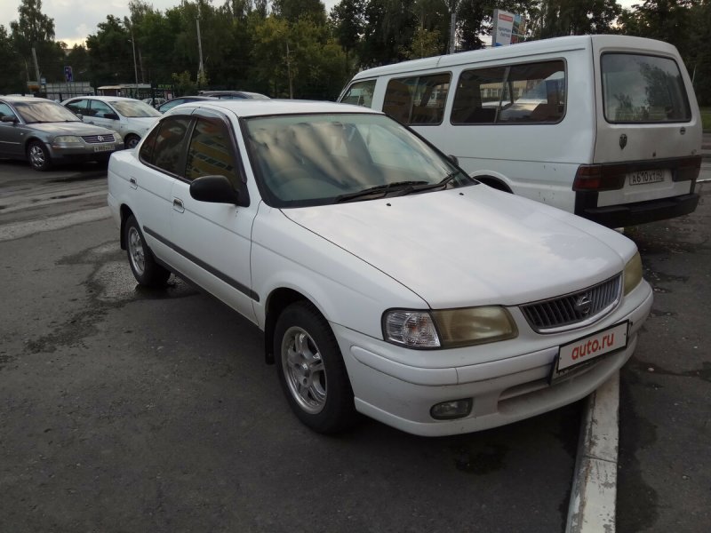 Ниссан Санни 2004 белый