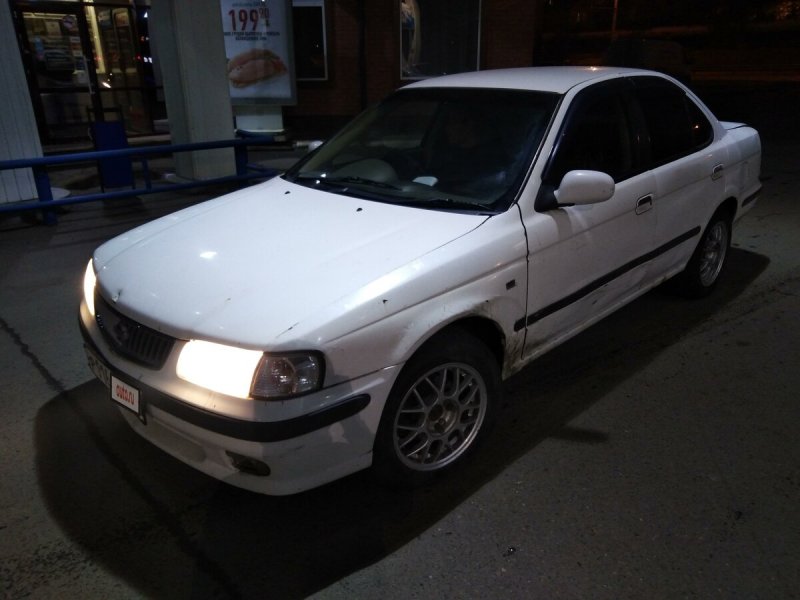 Nissan Sunny b15 2001