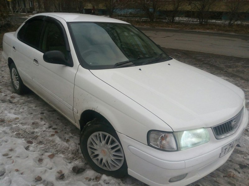 Nissan Sunny b15 2001