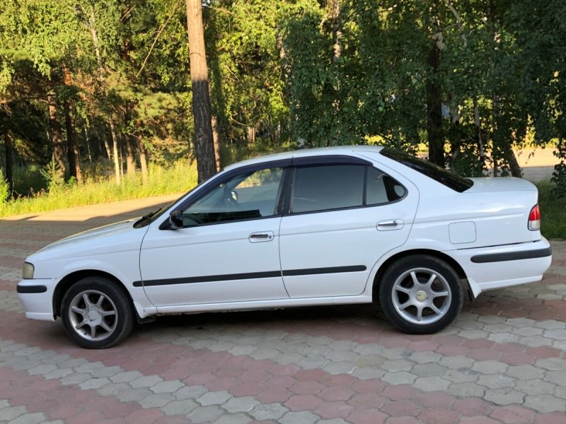 Nissan Sunny b15 1,5