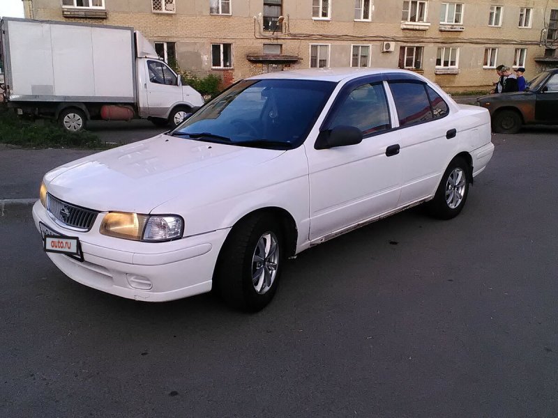Ниссан Санни 2002 года