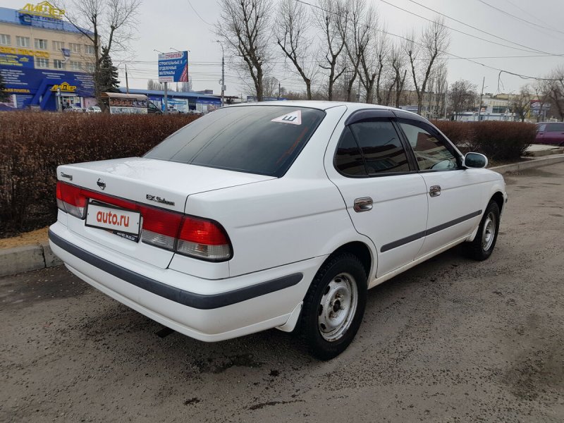 Nissan Sunny 2002 год Рестайлинг