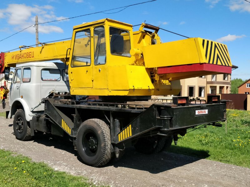 МАЗ-505 автокран