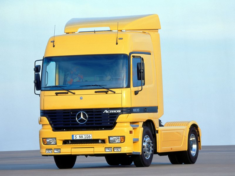 Mercedes-Benz Actros 1835