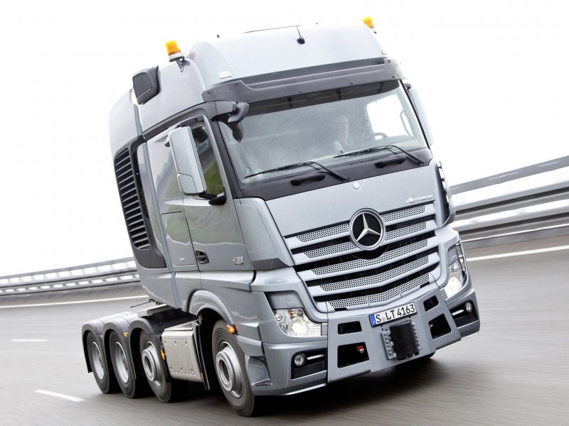 Mercedes-Benz Actros 4163