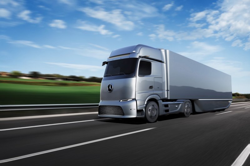 Mercedes Actros электрогрузовик