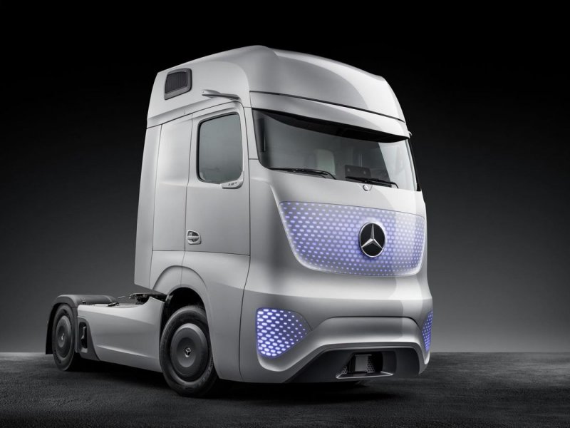 Mercedes Benz 2025