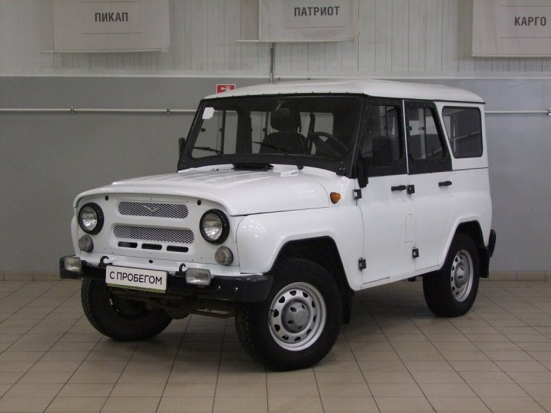 UAZ Hunter 2012 белый