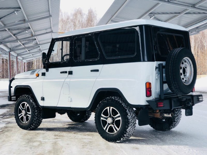 УАЗ-315195 Hunter белый