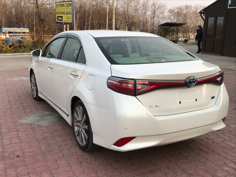 Toyota Sai 2019