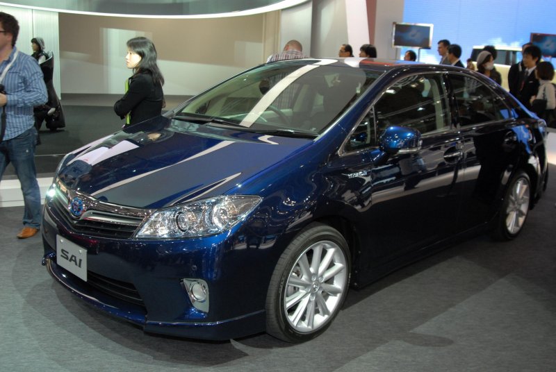 Toyota Sai 2013