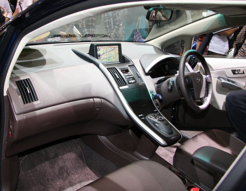 Toyota Sai 2010 салон