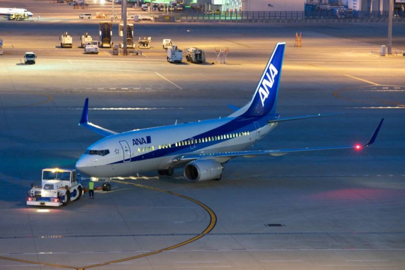 Самолёт Boeing 737-800