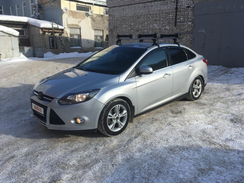 Ford Focus 2013 седан