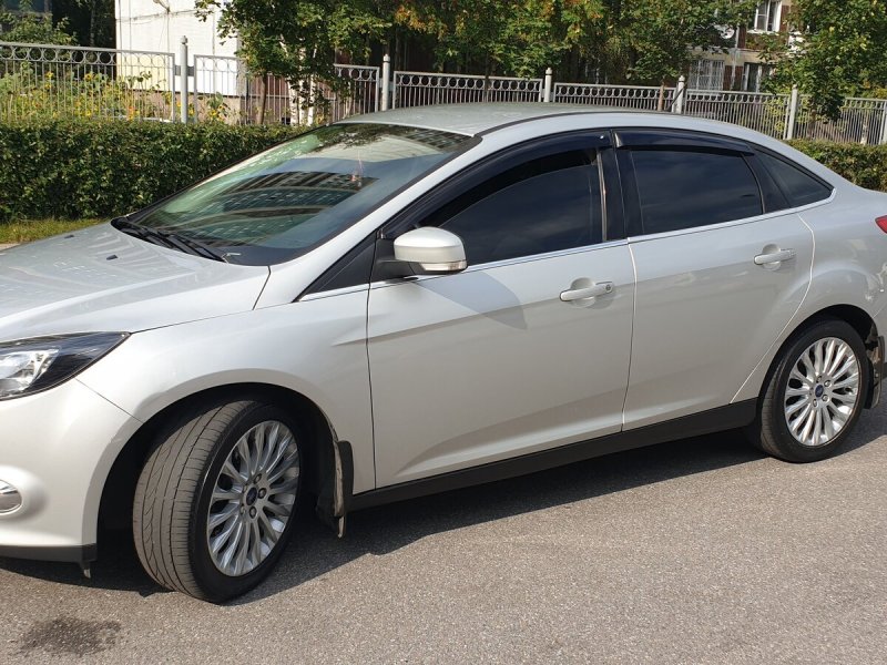 Ford Focus 3 2011 серебристый