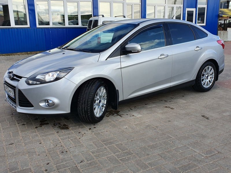 Ford Focus III 1.6 MT
