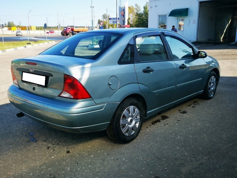 Ford Focus 1 седан