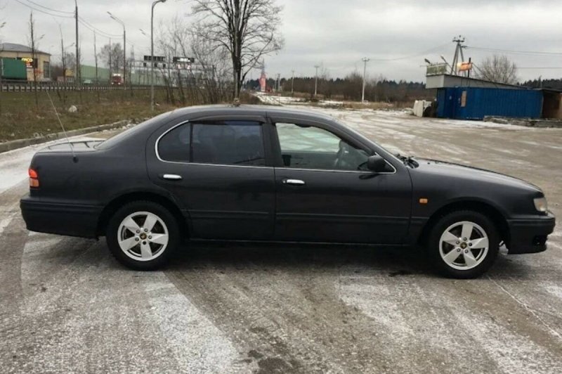 Nissan maxima QX a32