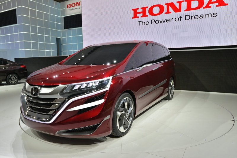 Honda минивэн новый