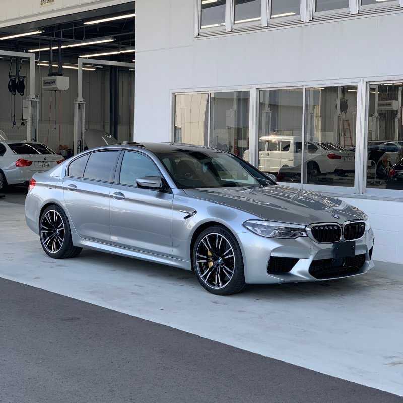 BMW m5 f90 Pure Metal Silver