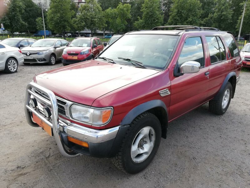 Nissan Pathfinder 1998