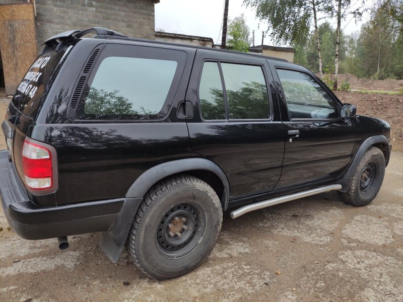Nissan Pathfinder 1998 3.3