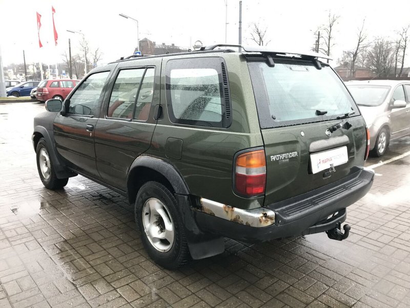Ниссан Патфайндер 1998г
