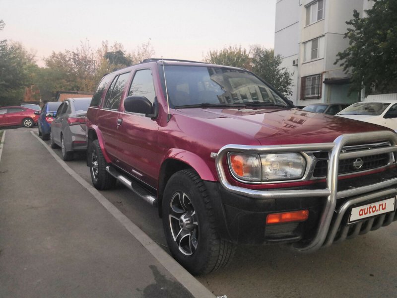 Nissan Pathfinder 1998