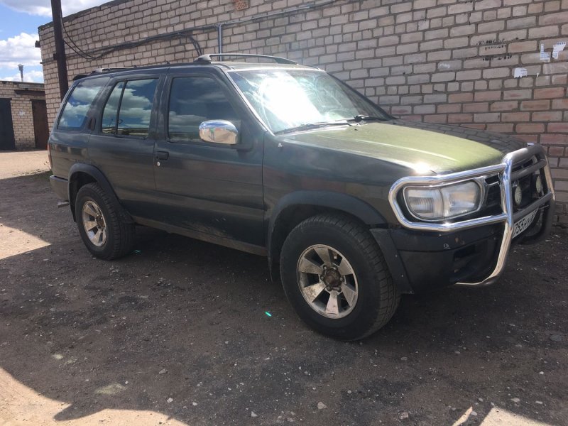 Nissan Pathfinder 1998