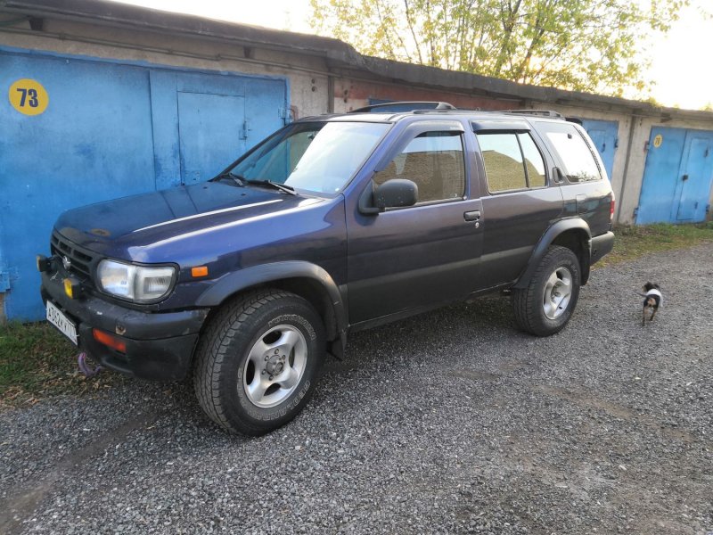 Nissan Pathfinder 1998