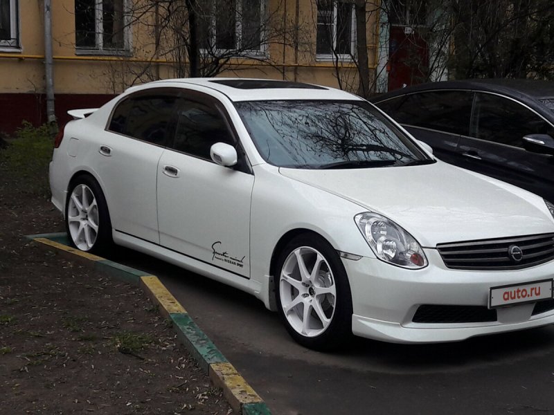 Ниссан Скайлайн v35 белый
