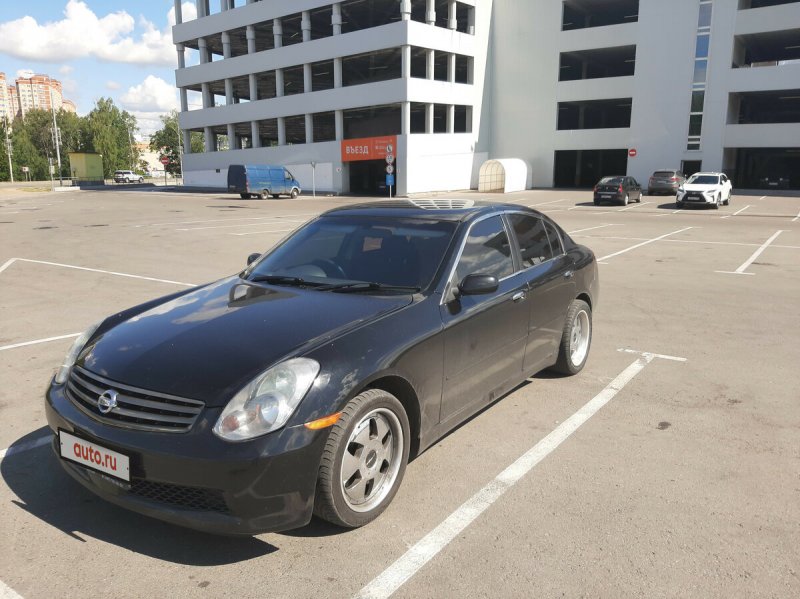 Nissan Skyline v35 2003