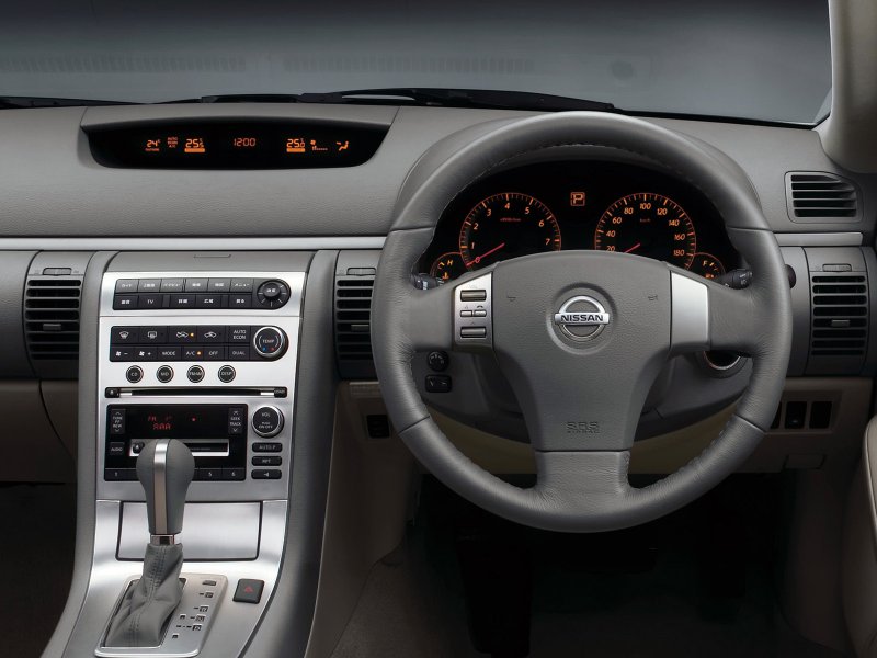 Nissan Skyline v35 2001