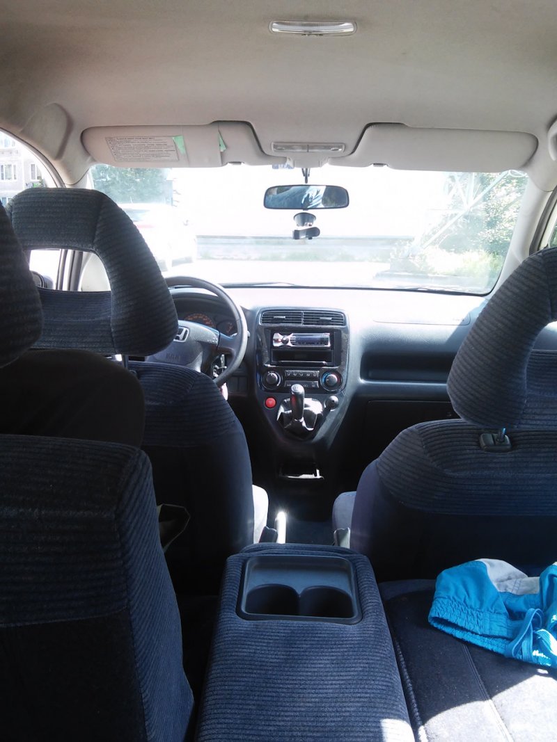 Honda Stream 1 салон