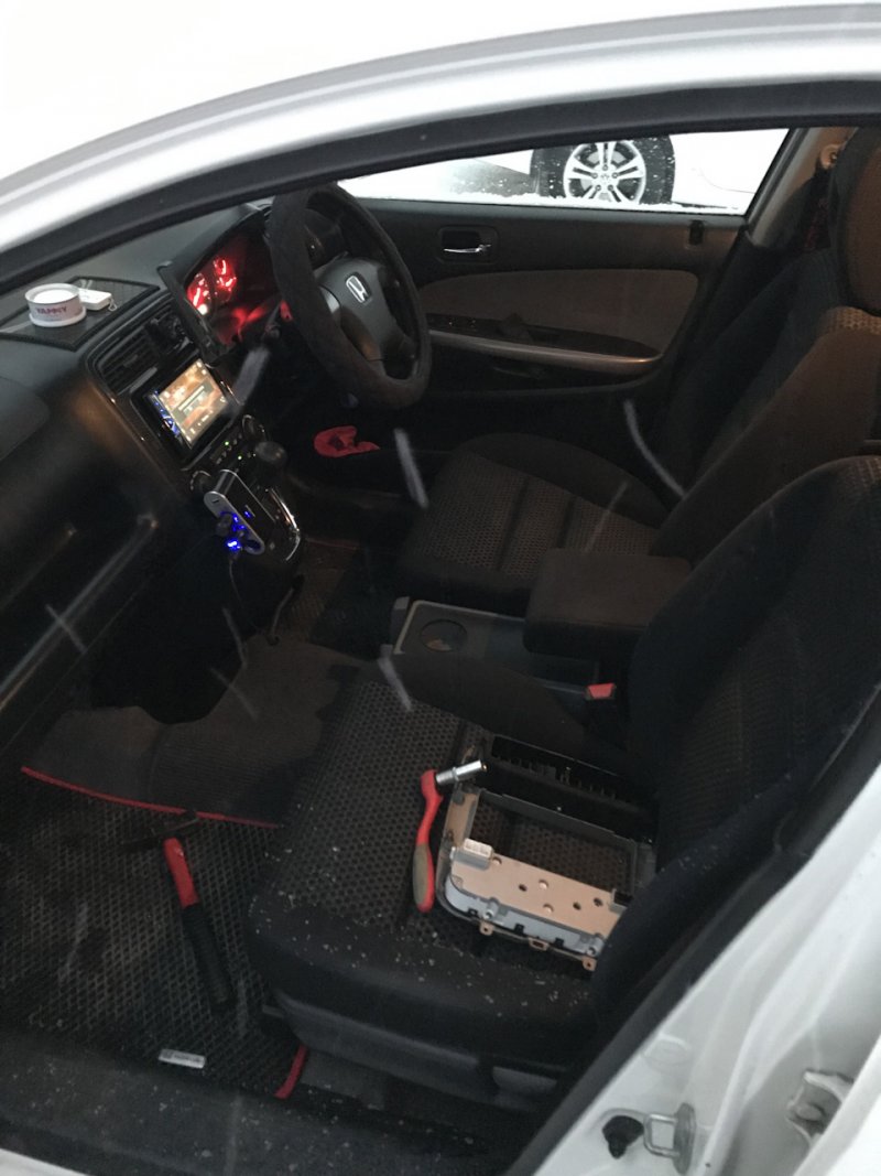 Салон от Honda Stream absolute
