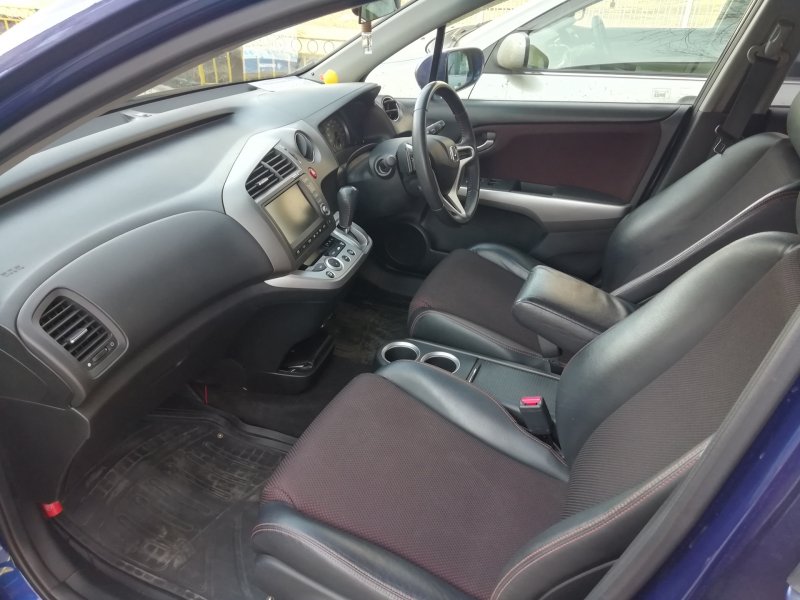 Honda Stream RST