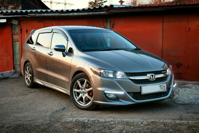 Honda Stream 2010