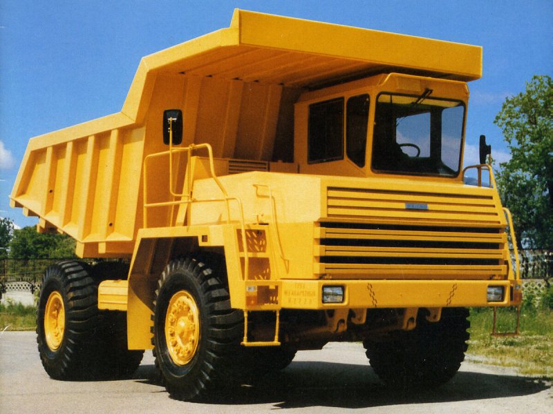 БЕЛАЗ-75710 самосвал